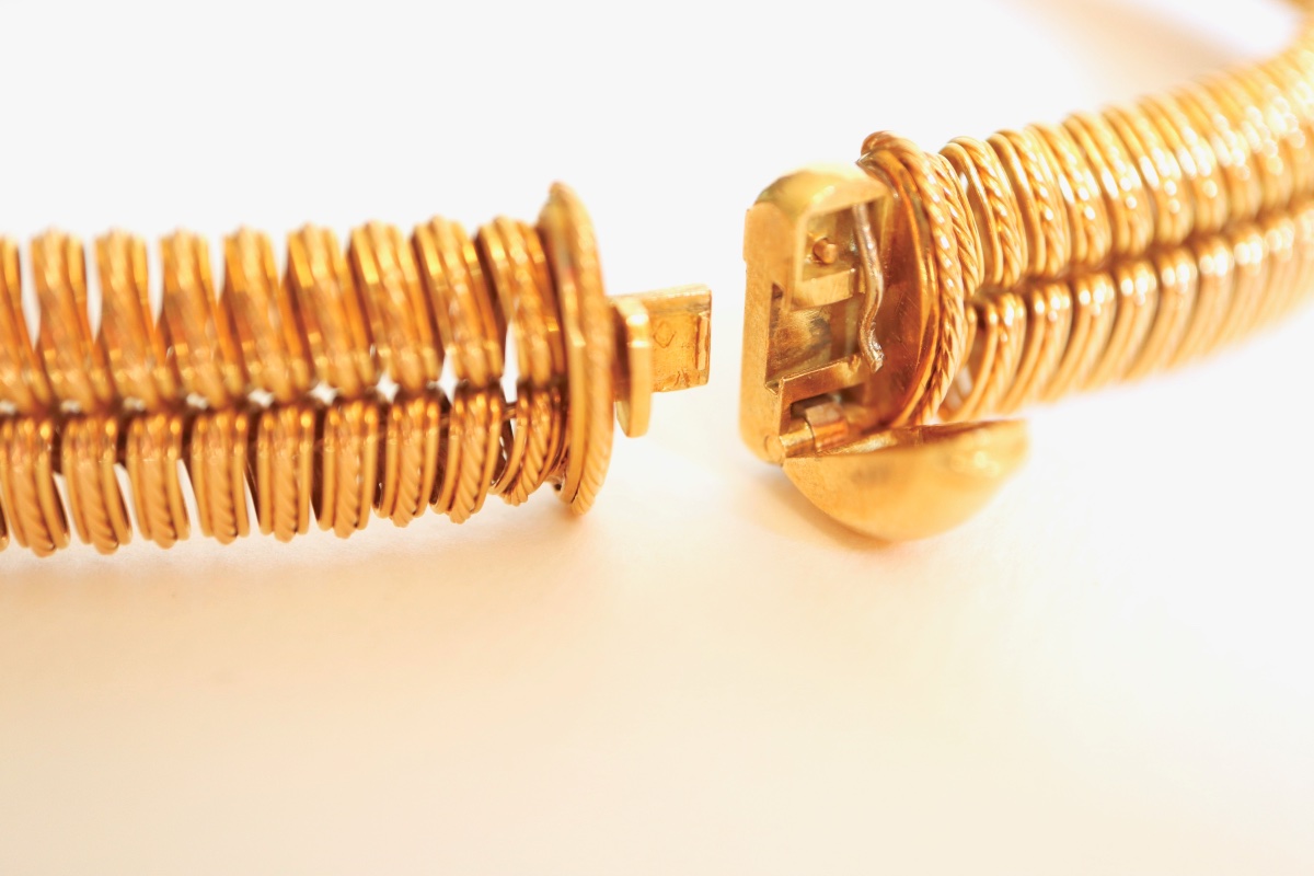 MARCHAK Collier ras de cou en or jaune 18 carat Georges Lenfant-photo-2