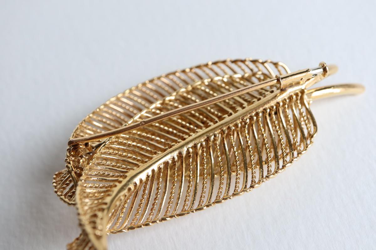 Brooch Two Leaves 18 Kt Yellow Gold And Diamonds Circa 1950-photo-2