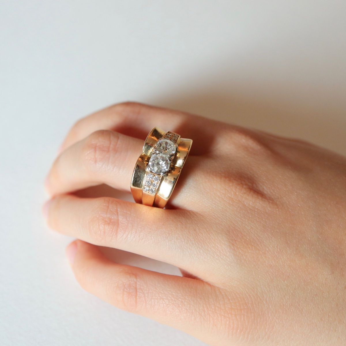 1940 Yellow Gold Signet Ring 18 Carats Model Tank Two Diamonds-photo-3