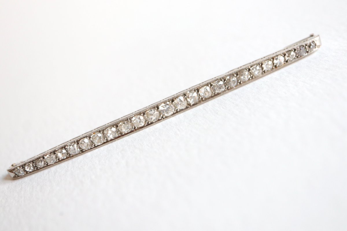 Pin Barrette In Platinum Crimping 25 Diamonds For 2 To 3 Carats Years 1920-30