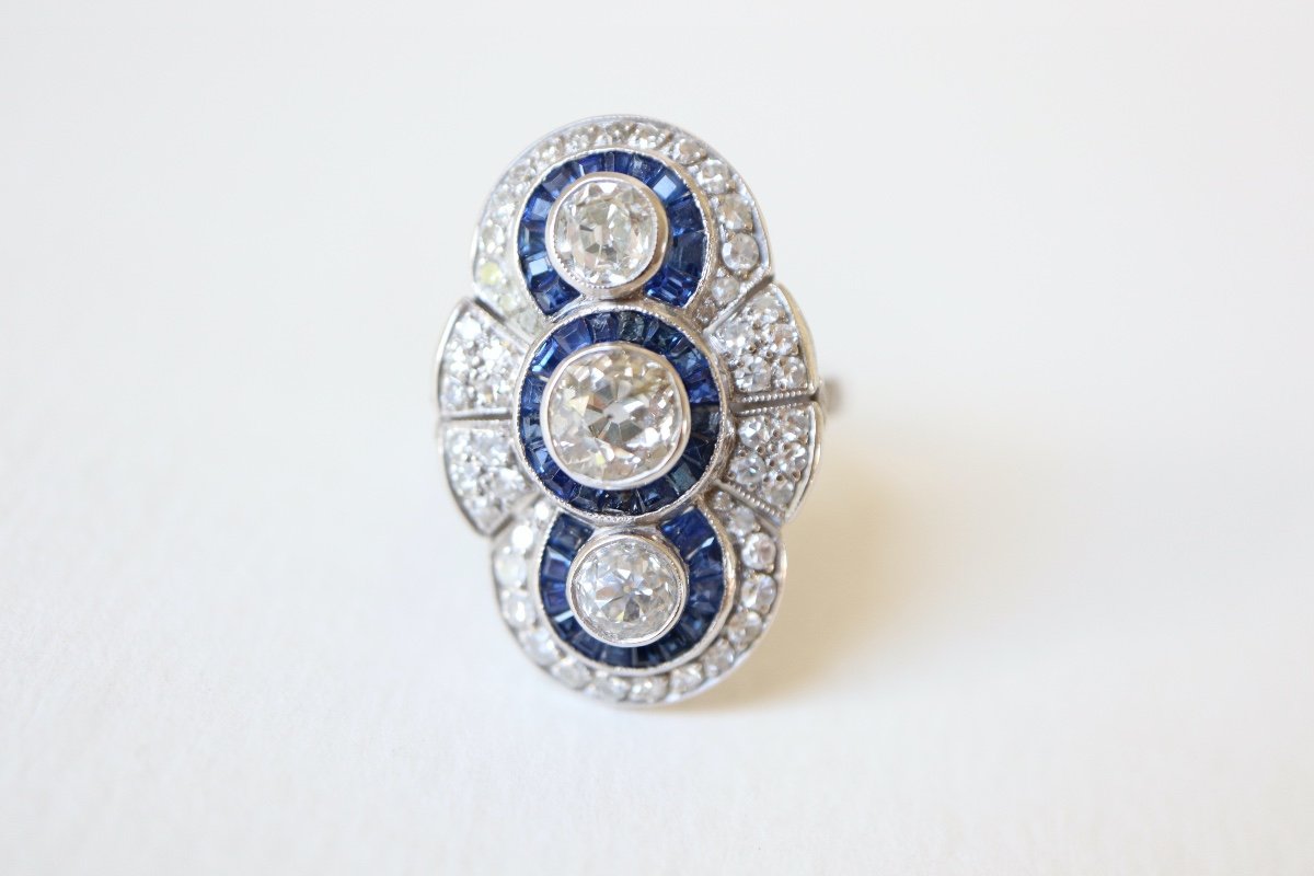 Marquise Ring Circa 1930 In Platinum Set With Diamonds And Calibrated Sapphires-photo-4