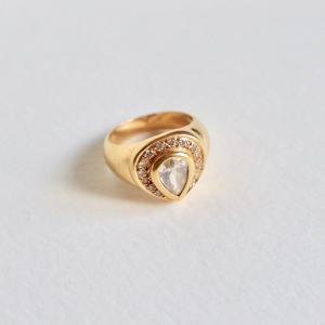 Pear Diamond Ring 18 Carats Yellow Gold