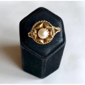 18 Kt Yellow Gold Ring And A Pearl Circa 1960