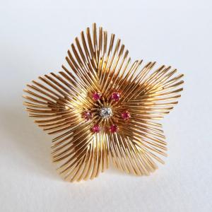 Flower Brooch In 18 Carat Yellow Gold Ruby And Diamond 1950s