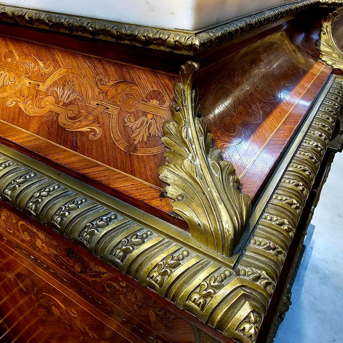 Louis XVI Style Chest Of Drawers -photo-4