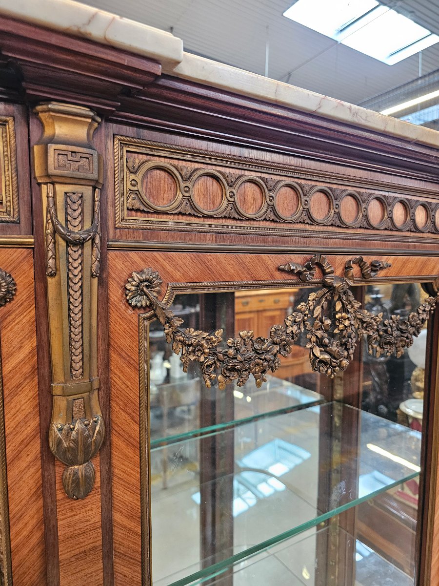 Louis XV-style Display Cabinets-photo-4