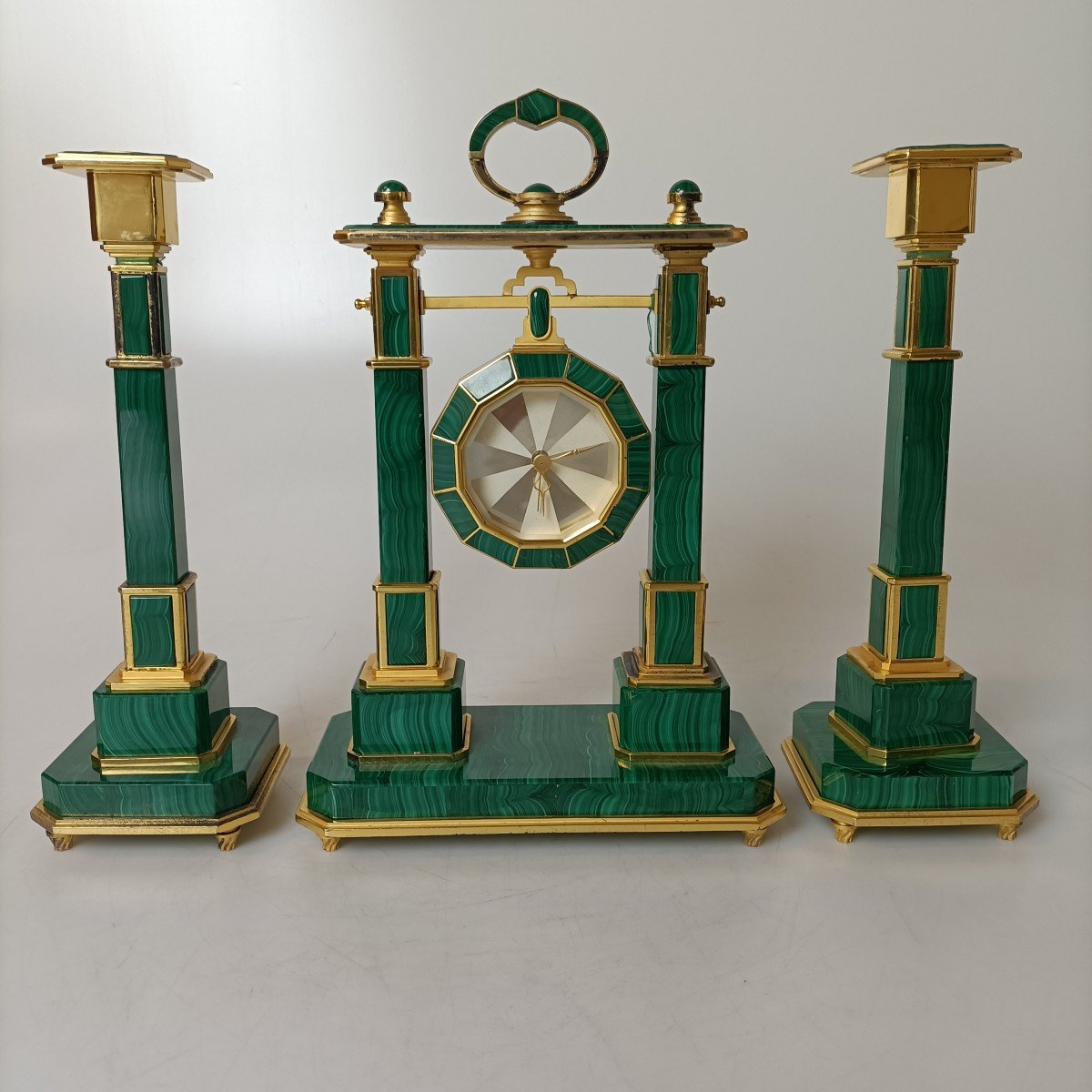 Pendule Avec Luminaires Pr 800 Argent Et Malachite