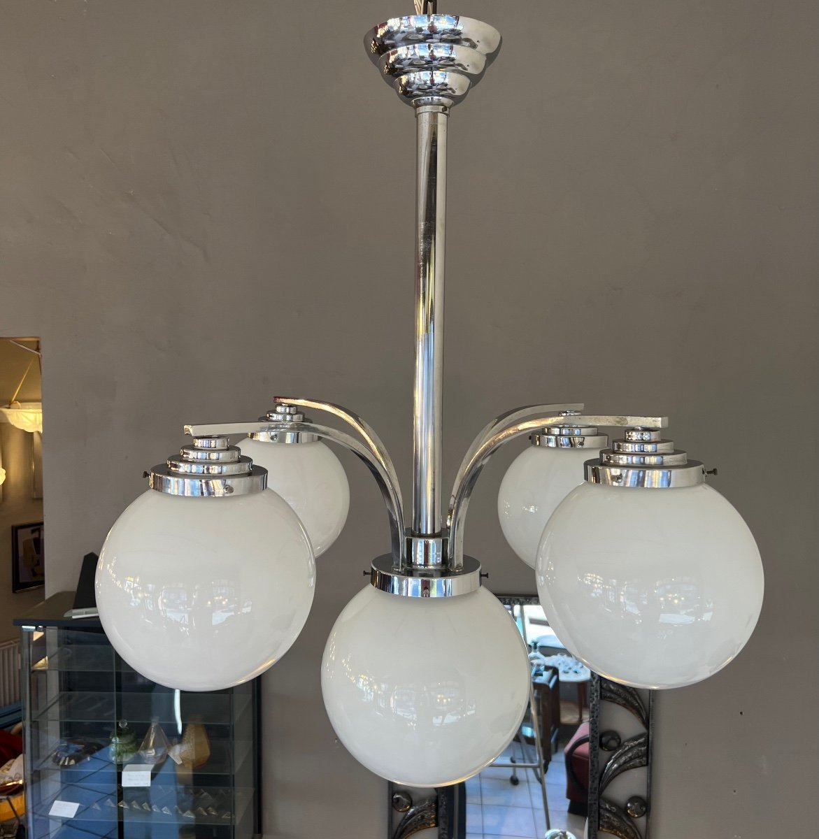 Lustre Art Déco Moderniste à 5 Boules En Opaline Blanche ( Lustres Art Deco 1930 ) -photo-8