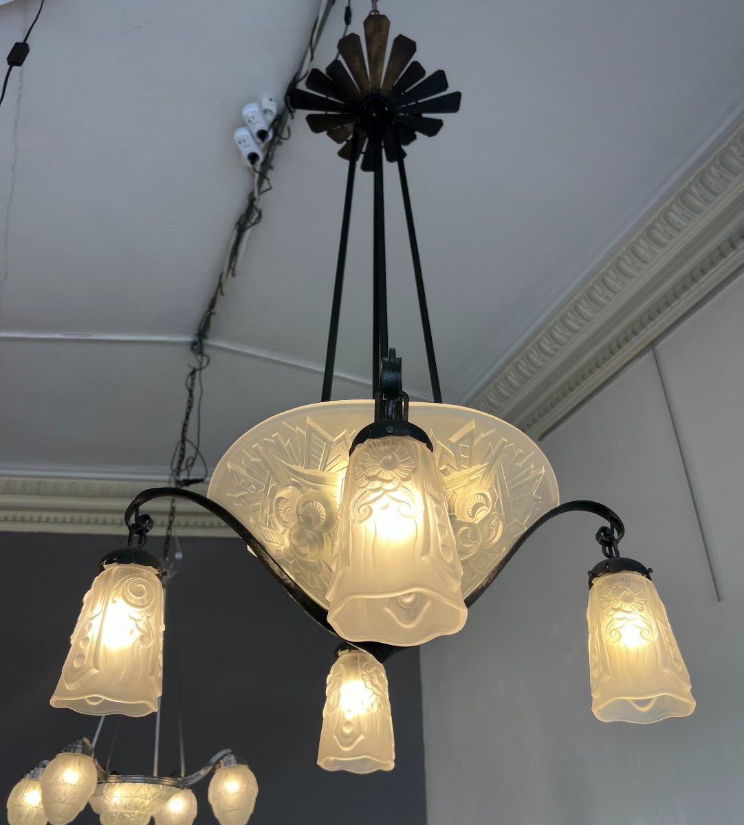 Magnificent Art Deco Val Saint Lambert Chandelier With 4 Plates And 4 Tulips (art Deco Chandeliers 1930)-photo-2
