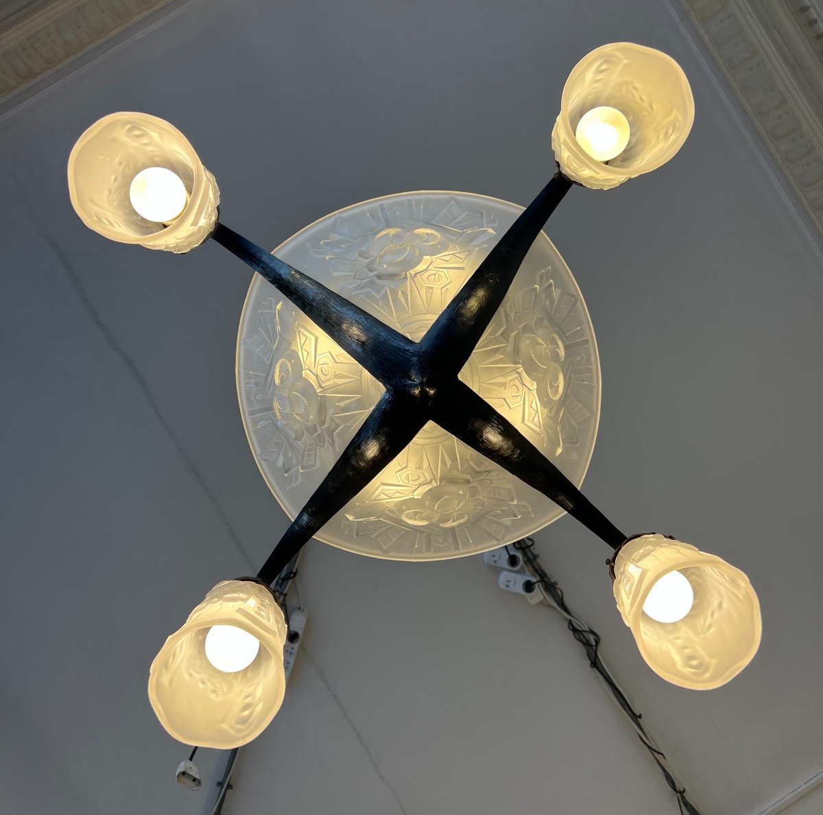 Magnificent Art Deco Val Saint Lambert Chandelier With 4 Plates And 4 Tulips (art Deco Chandeliers 1930)-photo-1