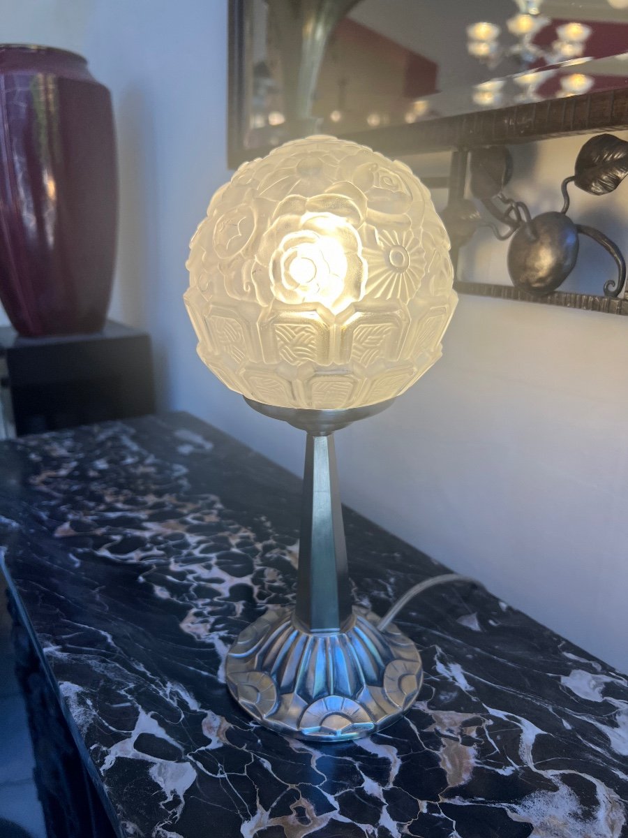 Lampe  Art Déco « Boule » Avec Pied Bronze Et Métal Nickelé ( France )   ( Art Deco 1930 ) -photo-4