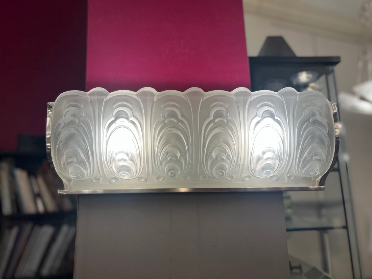 Large Unique Art Deco Val Saint Lambert Wall Lamp In Nacrocrystal (art Deco Wall Lights 1930)