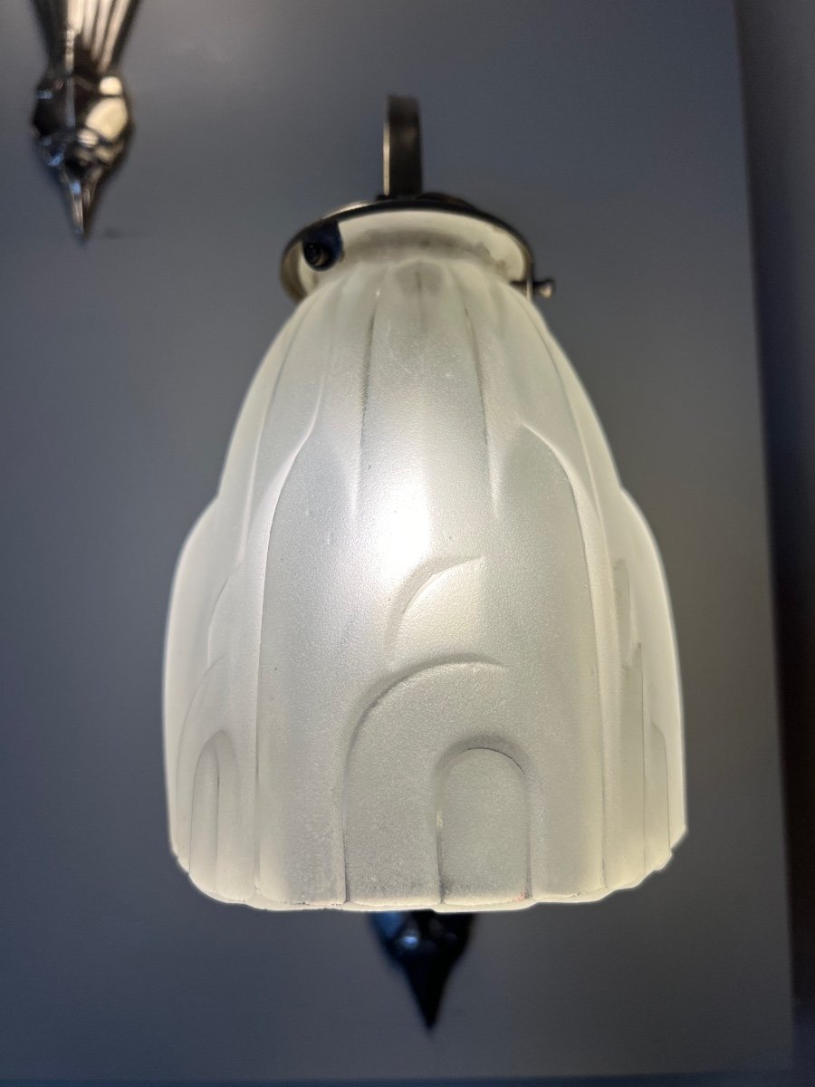 Pair Of Art Deco Degué Wall Lights In Nickel-plated Bronze And Pressed Glass (art Deco Wall Lamp 1930) -photo-4