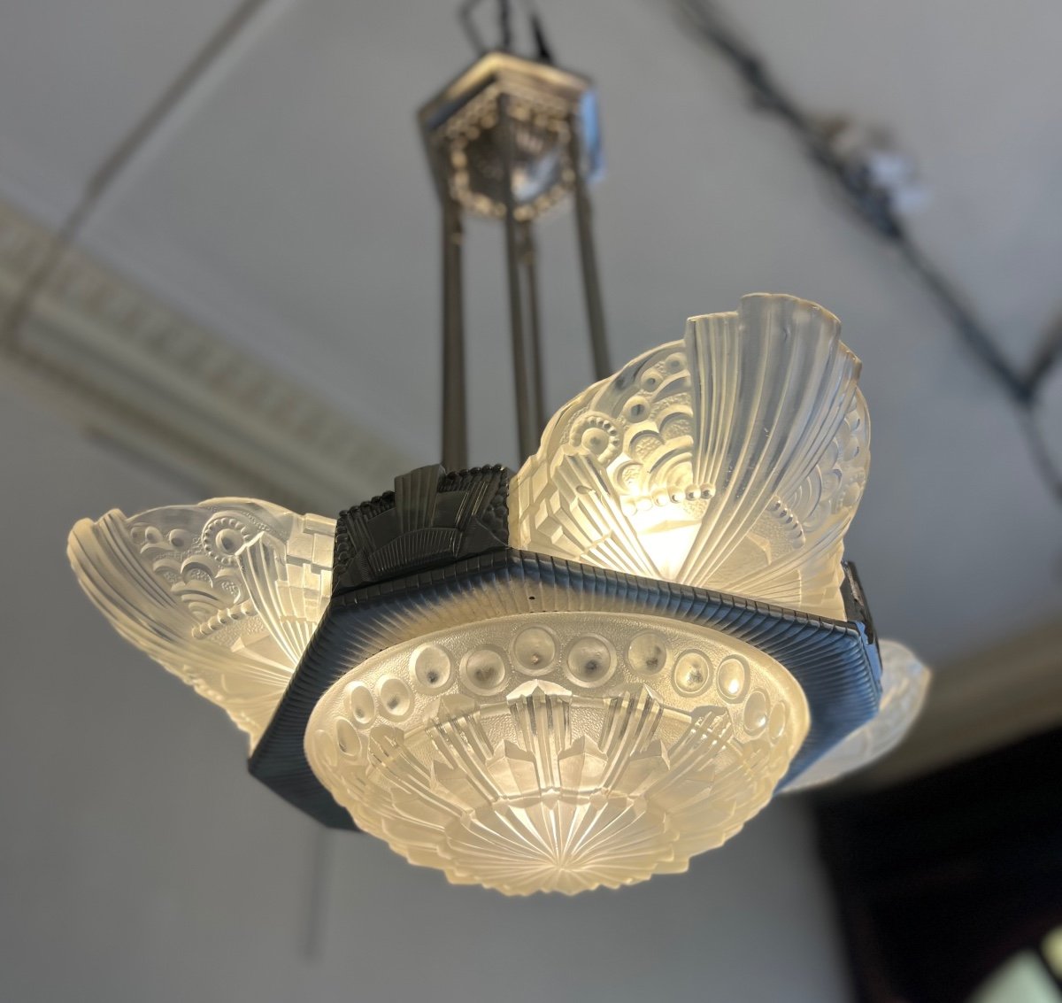 Magnificent Art Deco Georges Leleu Chandelier With 4 Cups And A Basin (art Deco Chandelier 1930) -photo-2