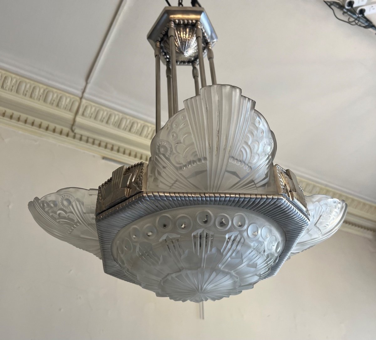 Magnificent Art Deco Georges Leleu Chandelier With 4 Cups And A Basin (art Deco Chandelier 1930) -photo-8