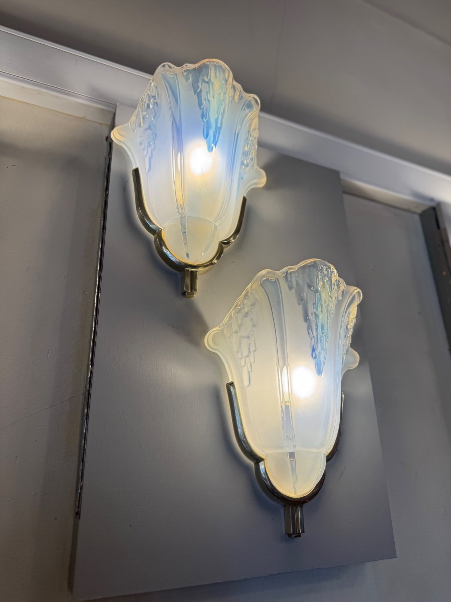 Pair Of Art Deco Wall Lights H. Petitot Signed / In Opalescent Glass And Bronze (art Deco 1930 -photo-3