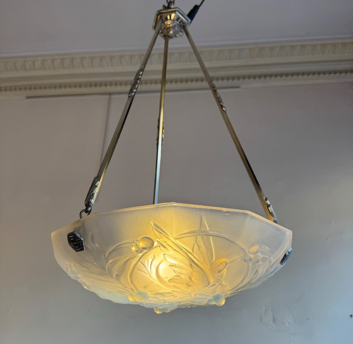Verlys Art Deco Suspension / Ceiling Light In Opalescent Glass (art Deco Chandelier 1930) -photo-3