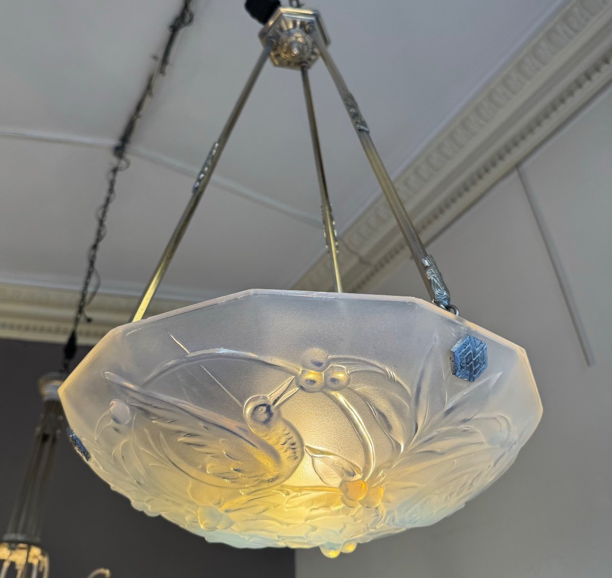Verlys Art Deco Suspension / Ceiling Light In Opalescent Glass (art Deco Chandelier 1930)