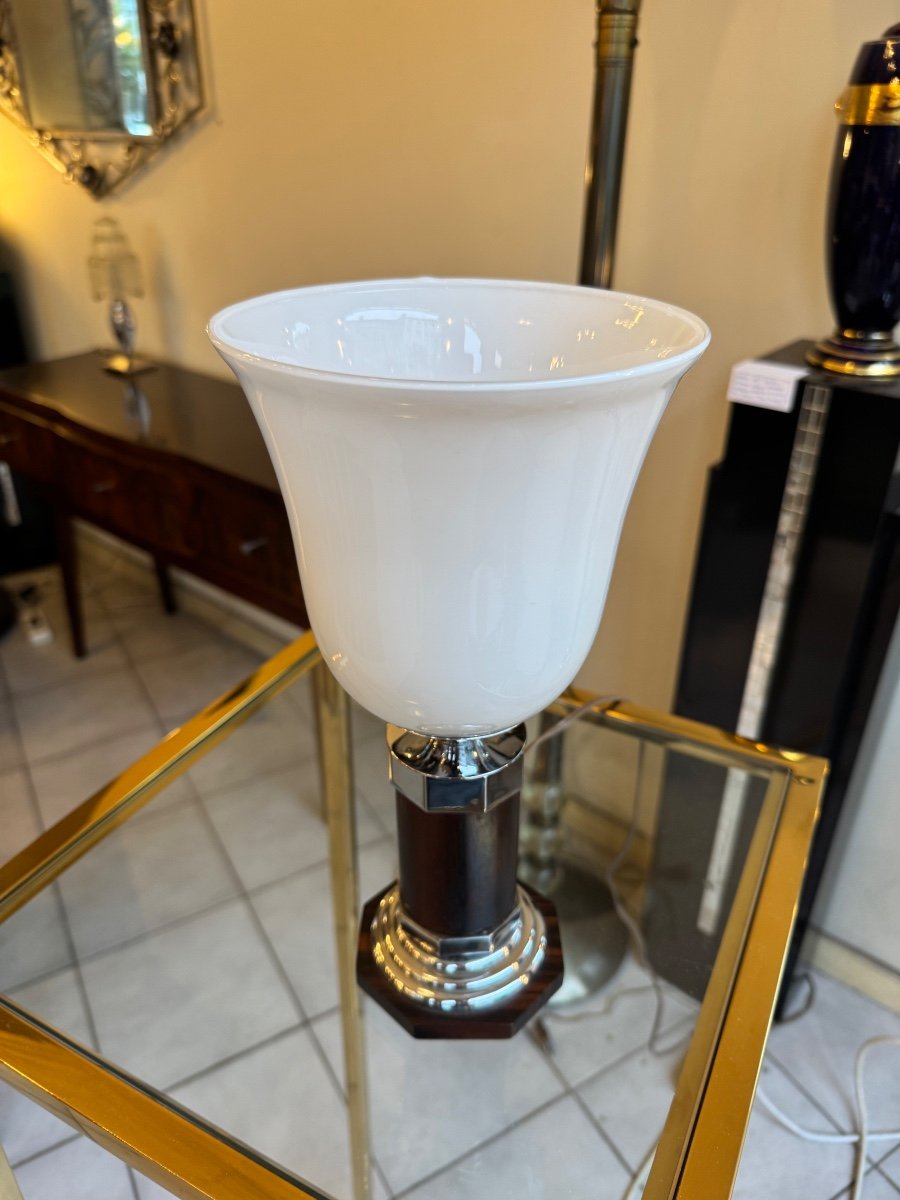 Art Deco Lamp In Macassar Ebony With Flared White Opaline Reflector (art Deco 1930)