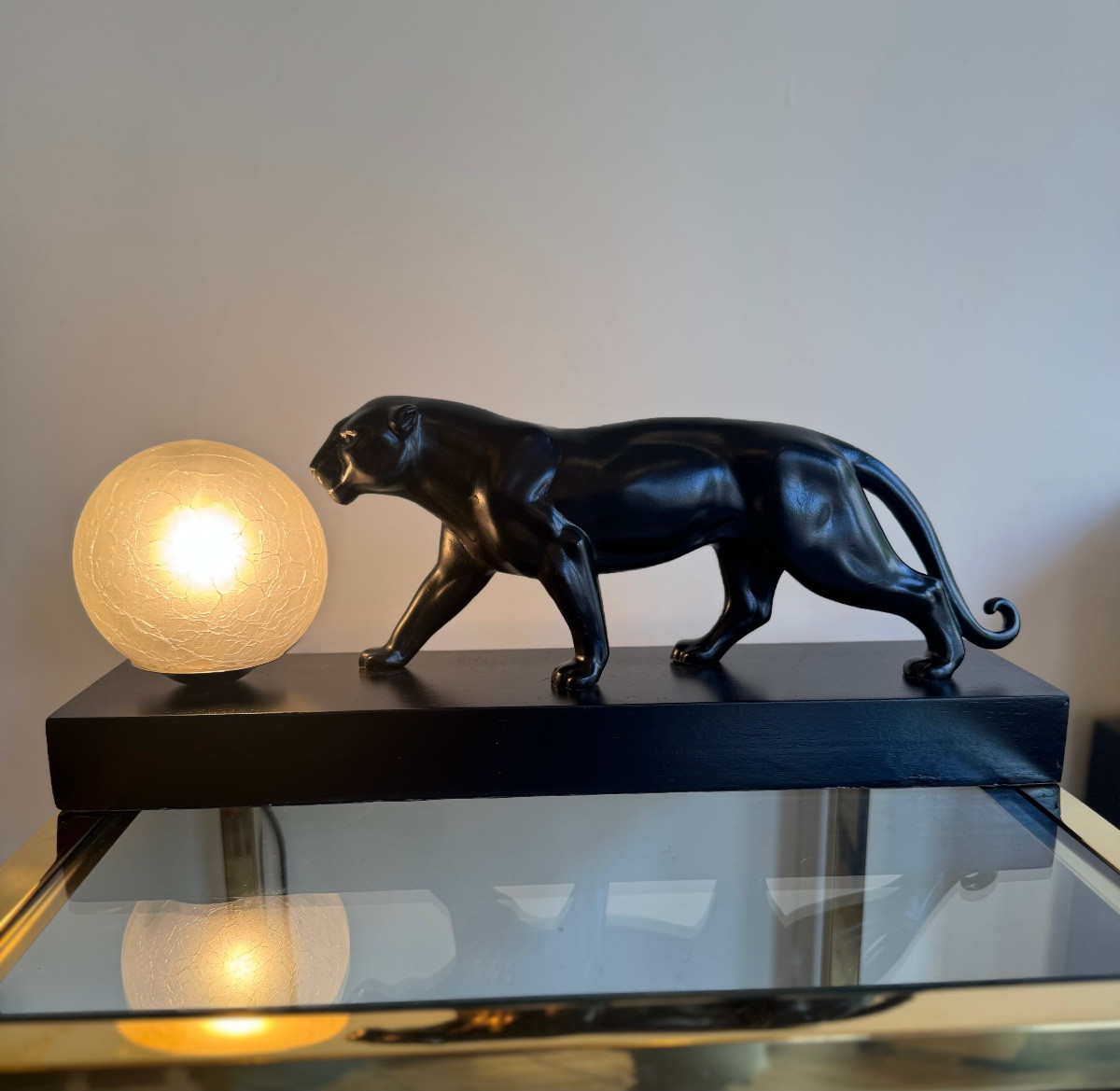 Art Deco Lamp / Spelter “panther On The March” With Black Patina (art Deco Lamps 1930) 