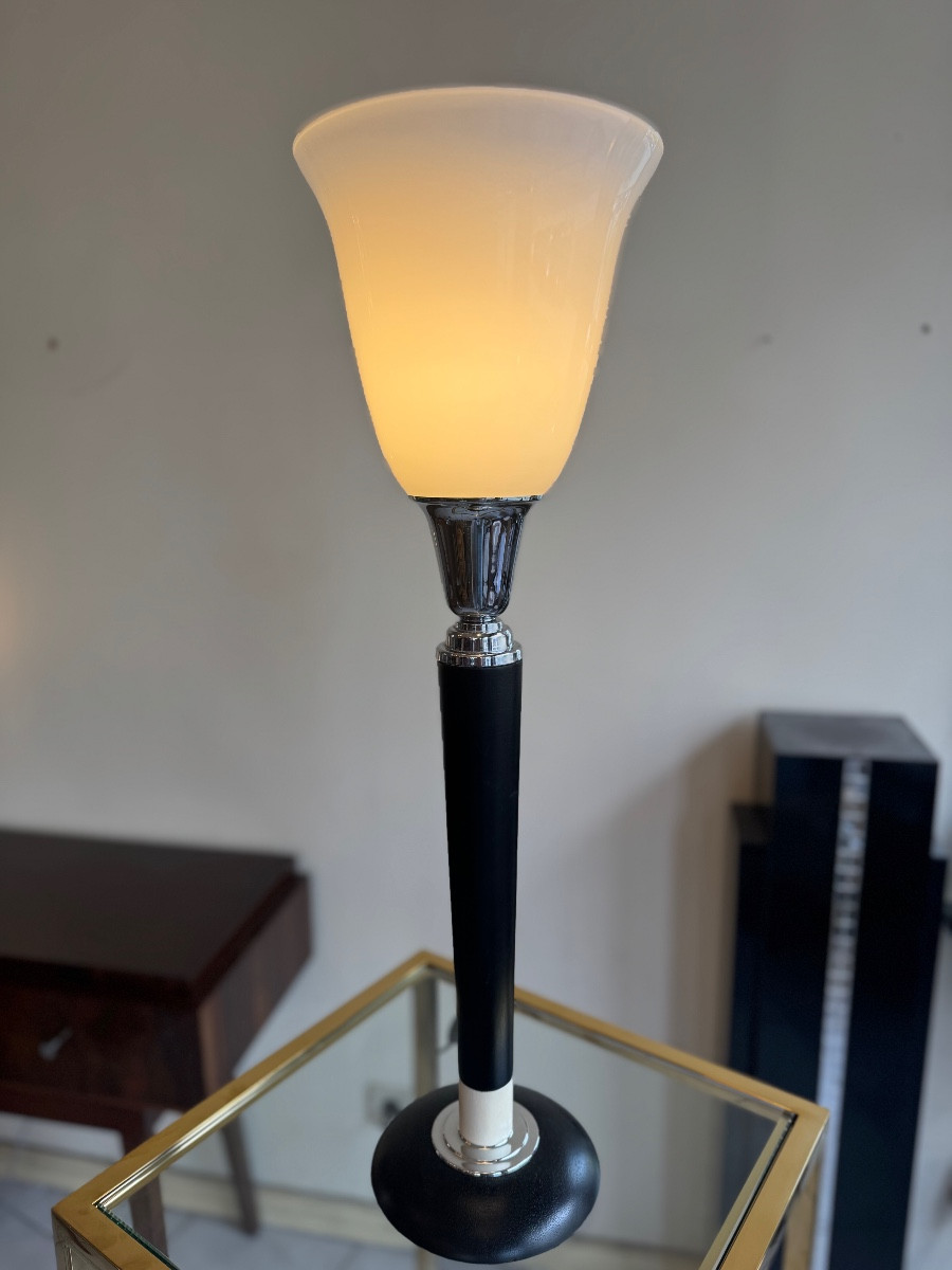 Mazda Modernist Art Deco Lamp With Ivory And Chrome Metal Ring (art Deco Lamps 1930) 