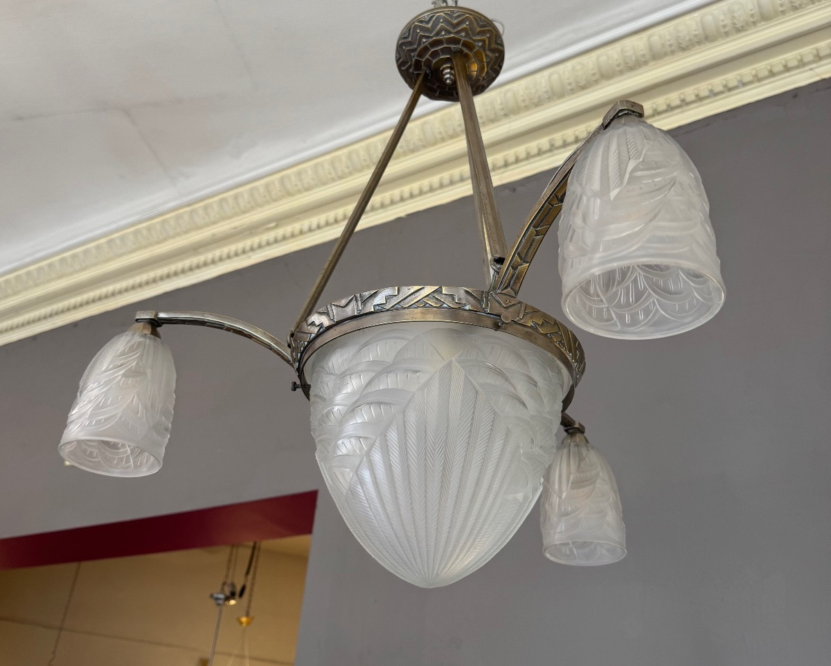 Art Deco Chandelier Signed Schneider France 403 With Three Tulips And A Shell (art Deco Chandeliers 1930 -photo-5