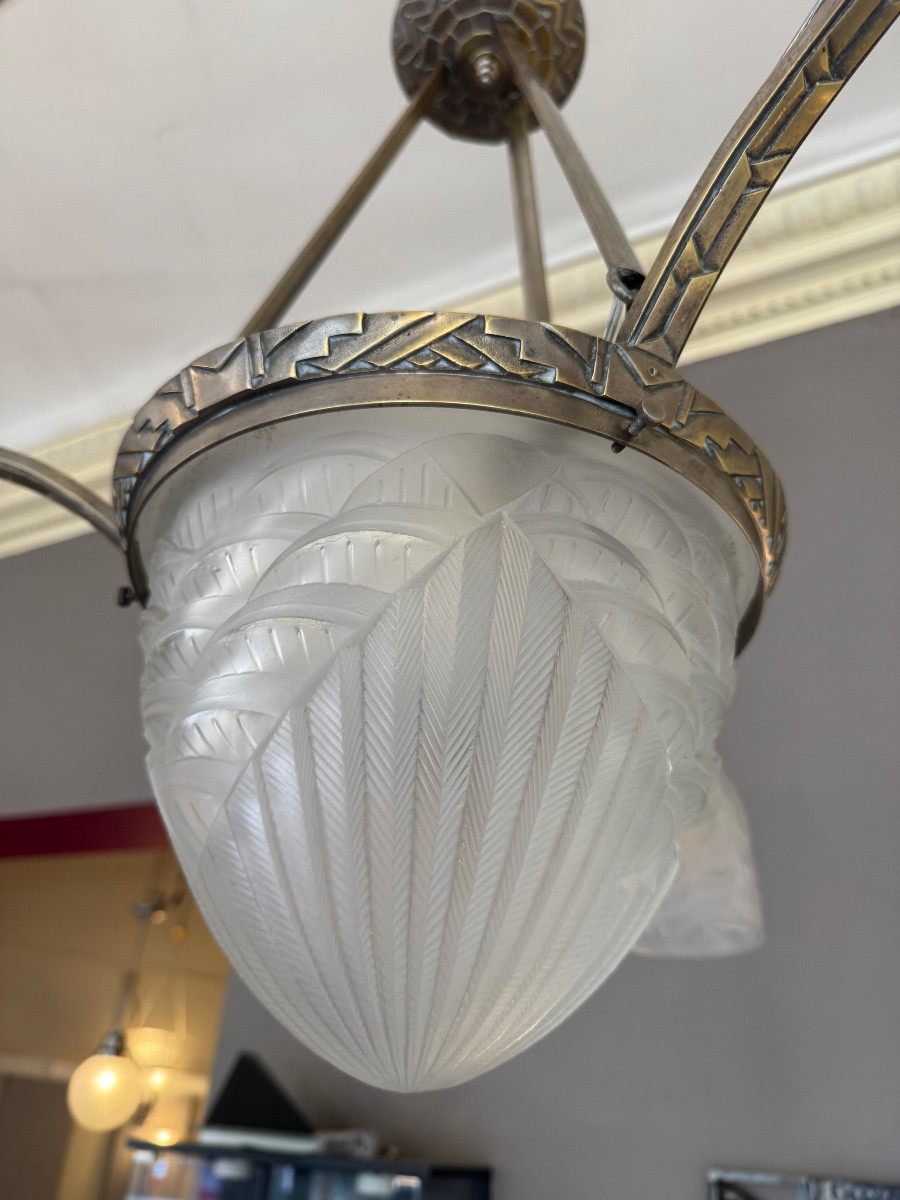 Art Deco Chandelier Signed Schneider France 403 With Three Tulips And A Shell (art Deco Chandeliers 1930 -photo-3
