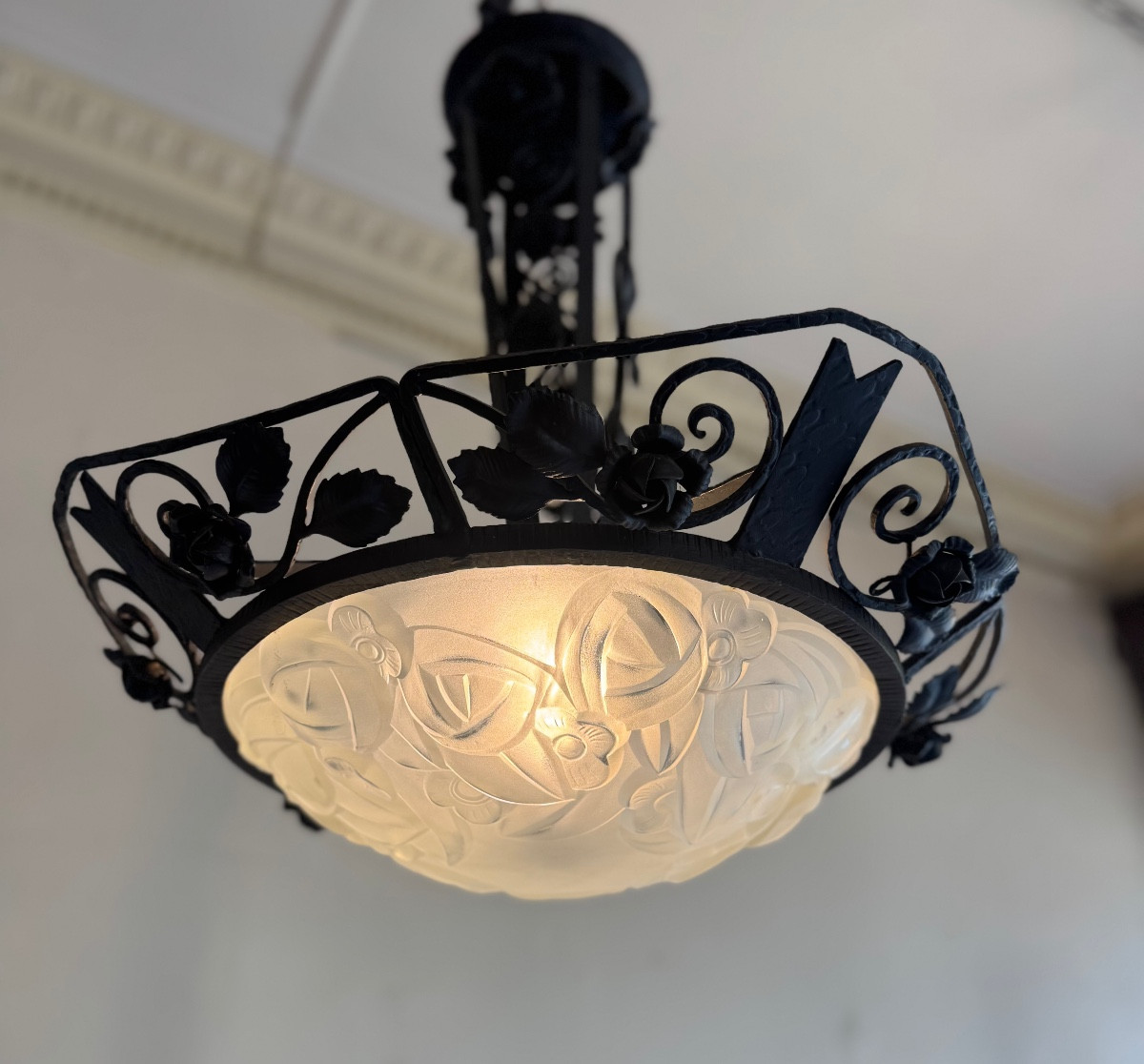 Art Deco Chandelier / Suspension Basin With Roses Signed Degué / Wrought Iron (art Deco Chandeliers 1930) 