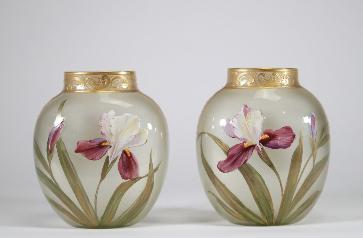 Pair Of Art Nouveau Vases In Translucent Glass With Iris Decoration Circa 1900 (art Nouveau Vase) -photo-2
