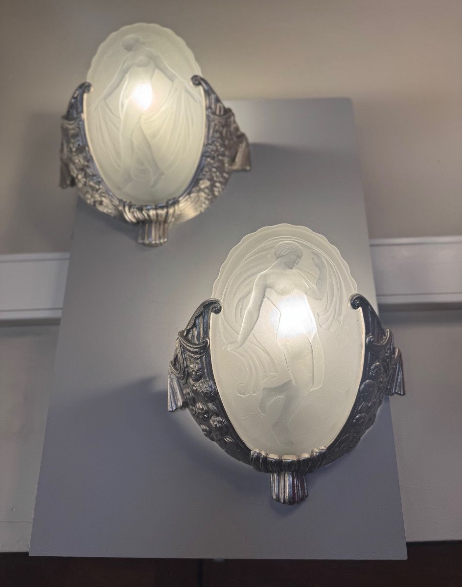 Important Pair Of Art Deco Wall Lights “les Danseuses” Signed Müller (art Deco Wall Light 1930)