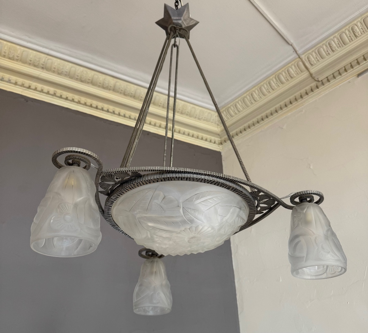 Lustre Art Déco  « Ginkgo Biloba » signé Degué / vasque et tulipes ( lustres art deco 1930 )