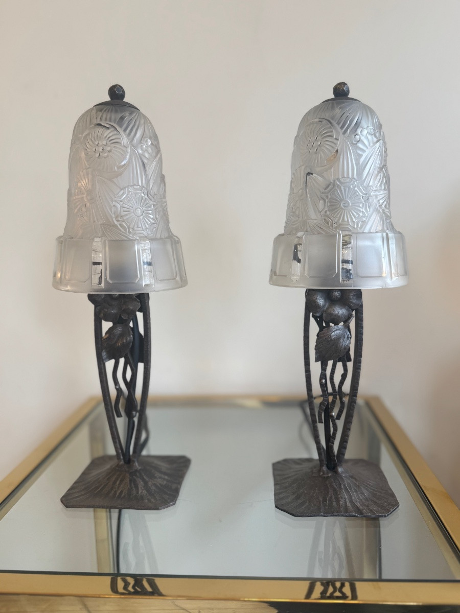 Paire de Lampes Art Déco Signées Hettier-Vincent / Fer forgé et verre  ( lampe art deco 1930 ) -photo-4