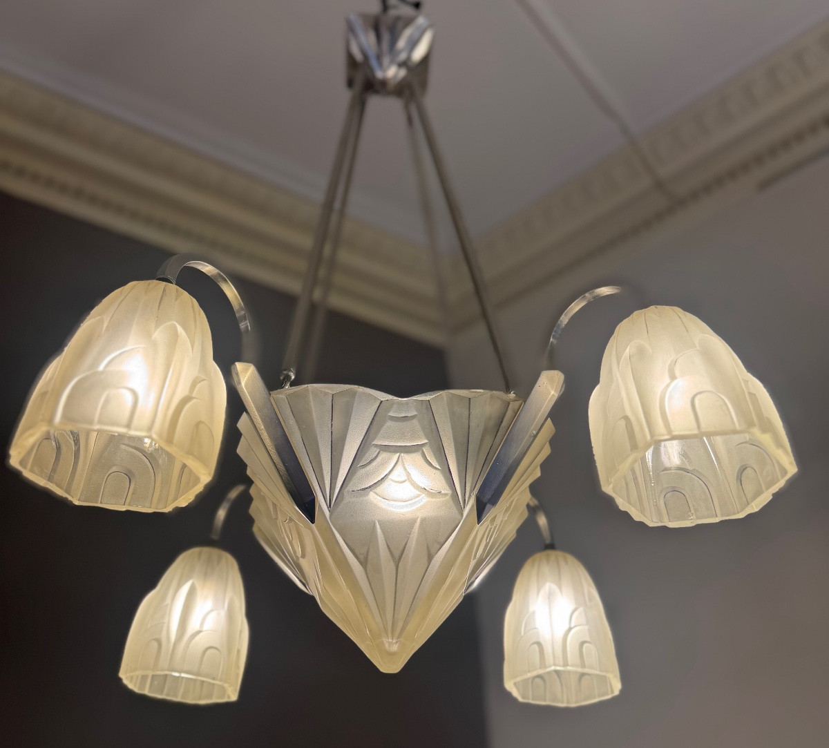 Lustre Art Déco Degué une vasque et trois tulipes / bronze nickelé  ( lustres art deco 1930 ) -photo-4