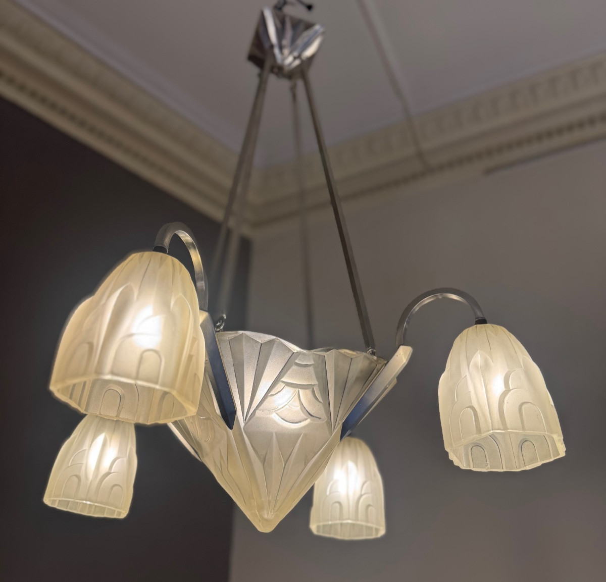Lustre Art Déco Degué une vasque et trois tulipes / bronze nickelé  ( lustres art deco 1930 ) -photo-1