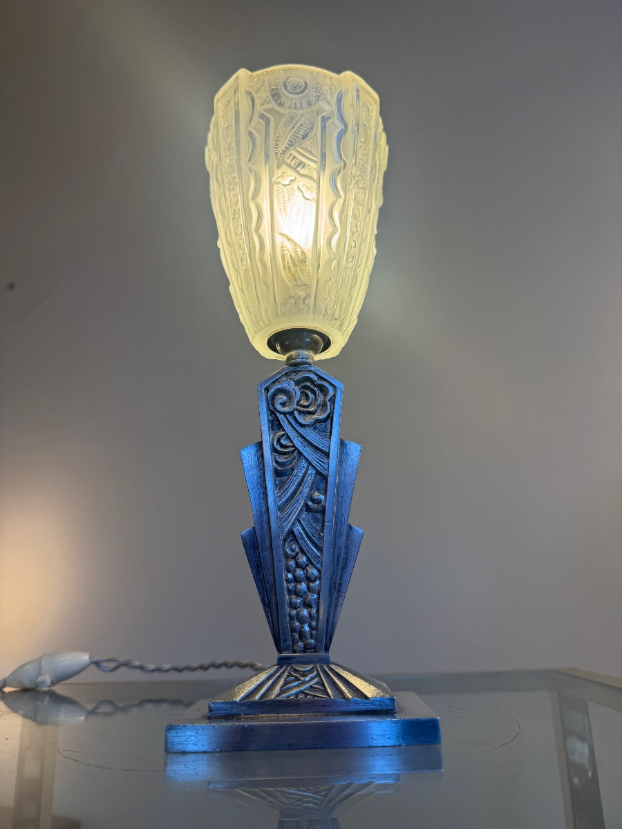 Lampe Art Déco Donna Paris en verre moulé pressé et bronze nickelé ( lampes art deco 1930 ) -photo-4