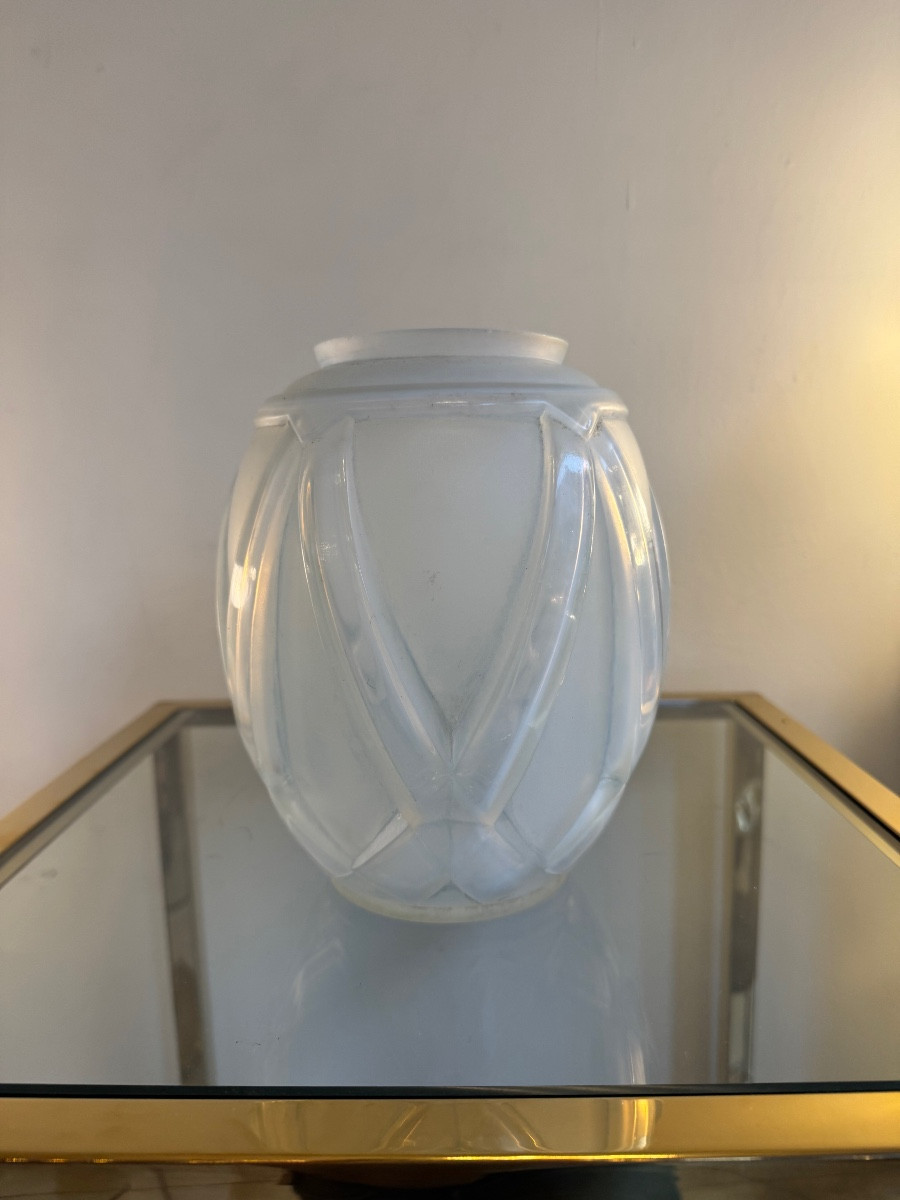 Vase Art Déco Opalescent Modèle « Etrusque » Signé André Hunebelle ( vases art deco 1930 ) -photo-2