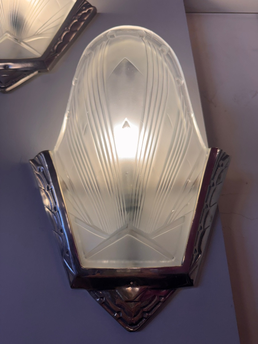 Pair Of Art Deco Wall Sconces, Verreries Des Hanots, "coquille" Model (five Available, 1930) -photo-3