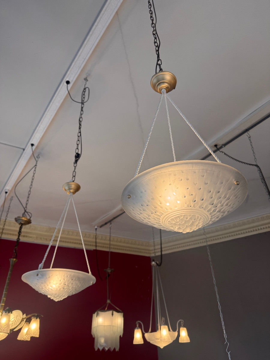 Paire de Suspensions / Plafonniers Art Déco  Modèle «  Gouttes » Signées Müller Frères ( 1930 )-photo-2