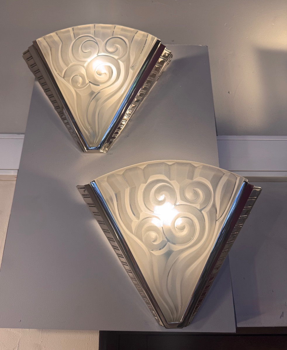 Paire d’appliques Art Déco «  Les Virgules » Degué & Petitot / bronze nickelé ( art deco 1930 )