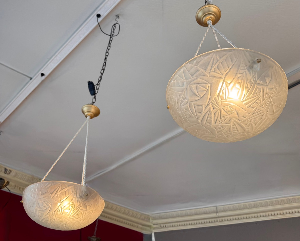Paire de Suspensions / Plafonniers Vasques Art Déco Degué à cordelières ( lustre deco 1930 ) -photo-2