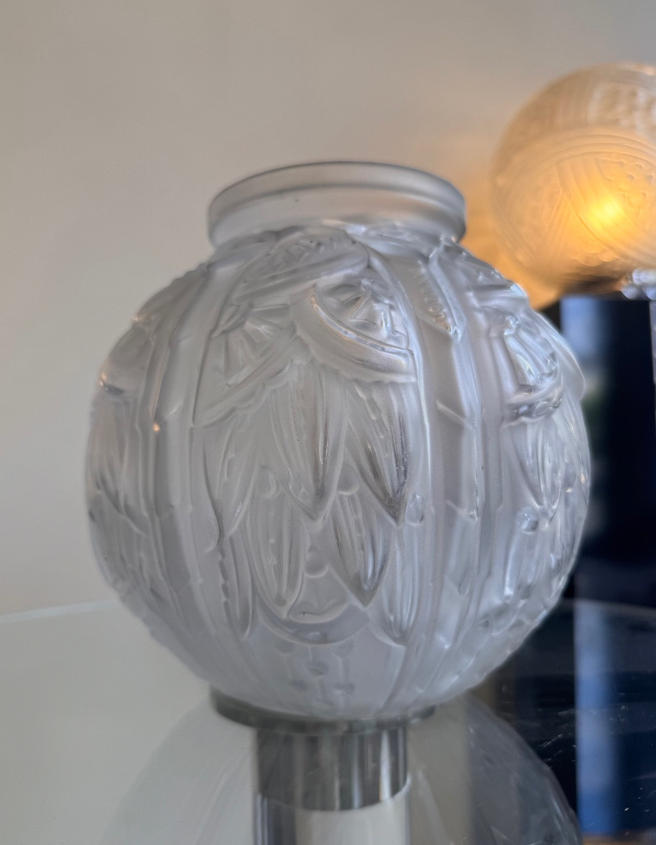 Vase Art Déco Boule « Feuilles de Lys » Signé Lorrain Nancy  ( vases art deco 1930 ) -photo-2