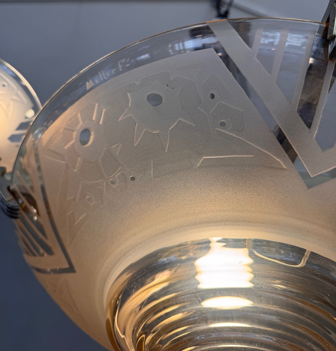 Art Deco Chandelier In Salmon Sandblasted And Transparent Polished Glass Signed Müller Frères ( Deco 1930 )-photo-6