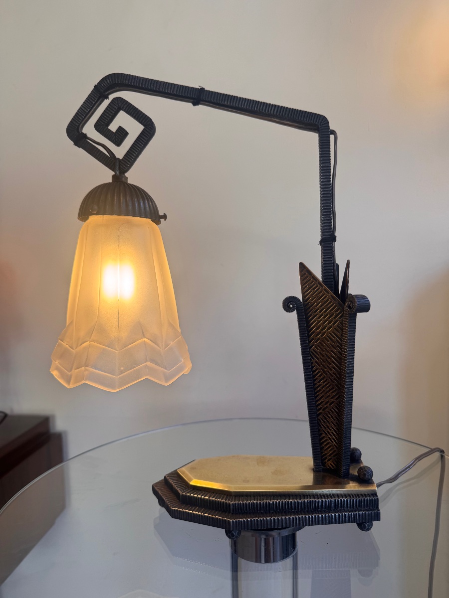 Lampe à poser Art Déco Signée Degué (David Guéron : 1892-1950) Fer forgé et laiton ( deco 1930 -photo-2