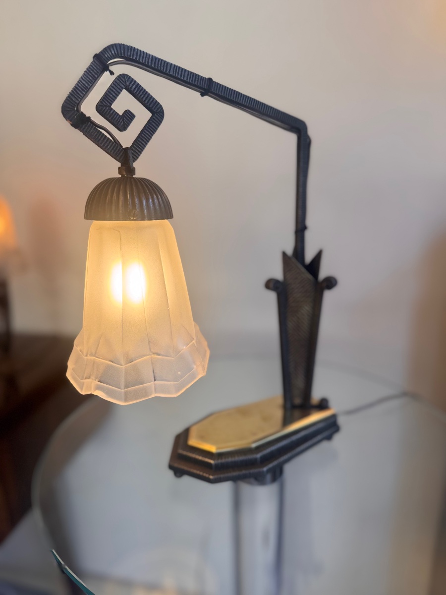 Lampe à poser Art Déco Signée Degué (David Guéron : 1892-1950) Fer forgé et laiton ( deco 1930 -photo-3