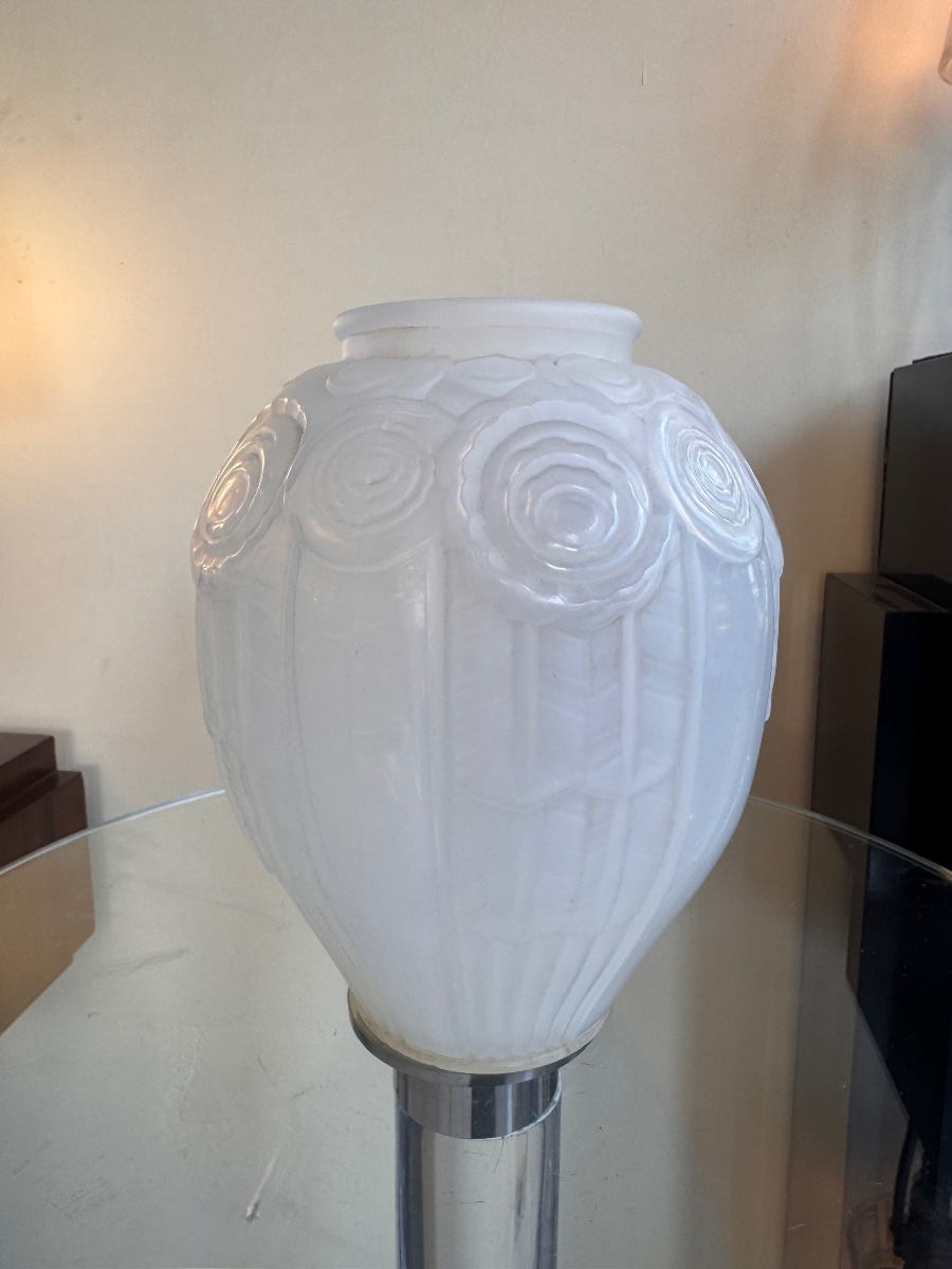Art Deco "roses" Vase (large) In Opalescent Glass, Signed A. Hunebelle (art Deco, 1930)-photo-3