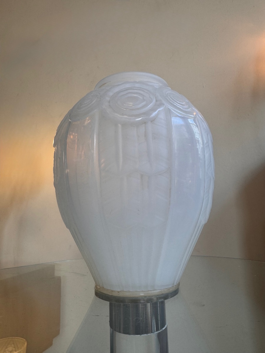 Art Deco "roses" Vase (large) In Opalescent Glass, Signed A. Hunebelle (art Deco, 1930)-photo-1