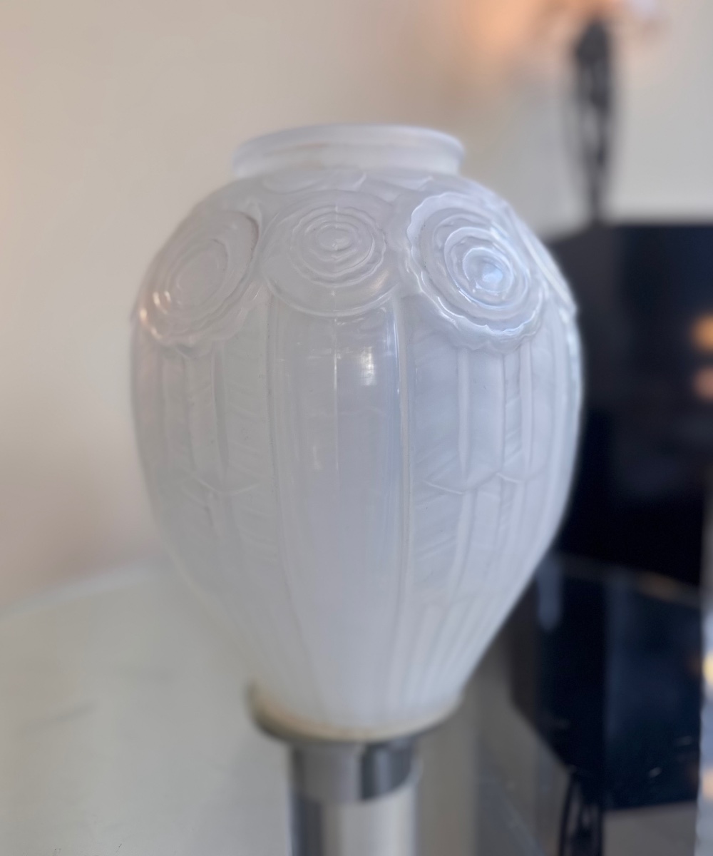 Art Deco "roses" Vase (large) In Opalescent Glass, Signed A. Hunebelle (art Deco, 1930)-photo-7