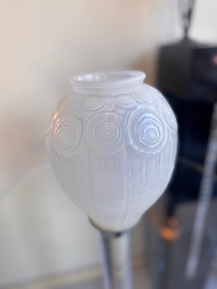 Art Deco "roses" Vase (large) In Opalescent Glass, Signed A. Hunebelle (art Deco, 1930)-photo-8