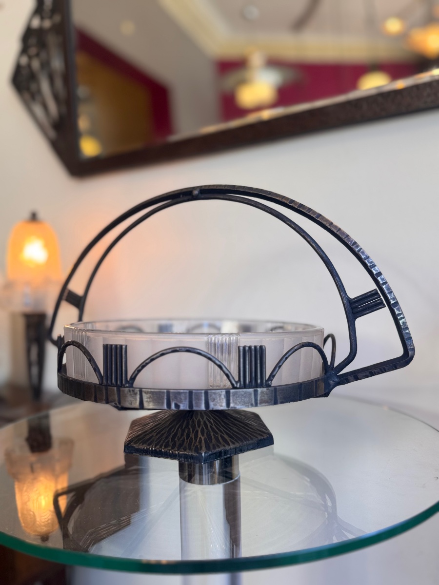 Centre de Table / Vide-poches / Corbeille Art Déco en verre pressé et fer forgé ( deco 1930 ) -photo-2