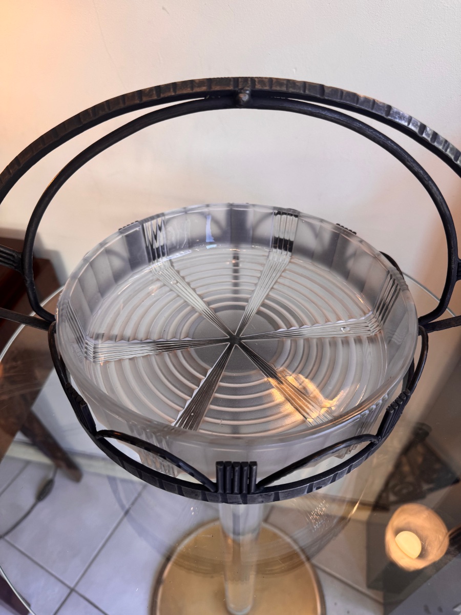 Centre de Table / Vide-poches / Corbeille Art Déco en verre pressé et fer forgé ( deco 1930 ) -photo-1